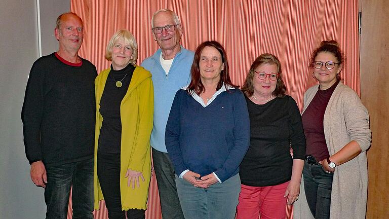 Der neue Vorstand&nbsp;der Ortsgruppe Karlstadt des Bund Naturschutz (von links): Michael Kralik (Beisitzer), Frauke Beck (Vorsitzende), Alfred Dill (stellvertretender Vorsitzender), Ursula Keller- Münzer (Kassiererin), Birgit Fröhlich (Schriftführerin) und Stephanie  Köhler (Beisitzerin)