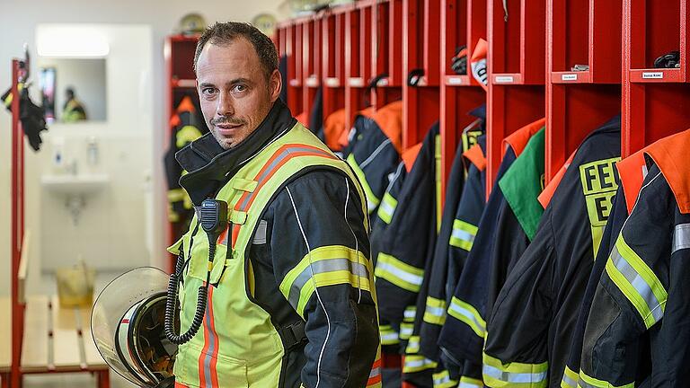 Feuerwehrkommandant Konrad Hasch und seine Truppe sind derzeit oft im Einsatz: Fünf Brandstiftung in sechs Wochen halten die Feuerwehr auf Trab. Foto Thomas Obermeier