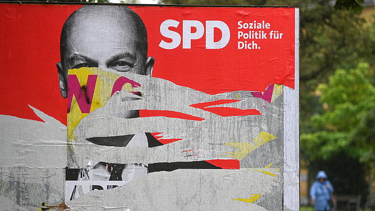 Beschädigte Wahlplakate.jpeg       -  Längst richtet sich die Gewalt nicht mehr nur gegen Wahlplakate, sondern gegen Menschen.