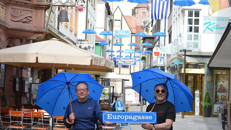 Gerd Hausmann und Emmanuel Papadopoulos freuen sich auf die Europa-Wahl. Gerd Hausmann und Emmanuel Papadopoulos freuen sich auf die Europa-Wahl.