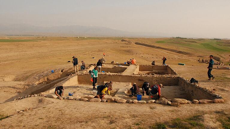 Grabung in Tilla Bulak in Usbekistan: Martin Gruber, Juniorprofessor für Vorderasiatische Archäologie an der Uni Würzburg, hat dort eine Zeitlang mitgearbeitet.