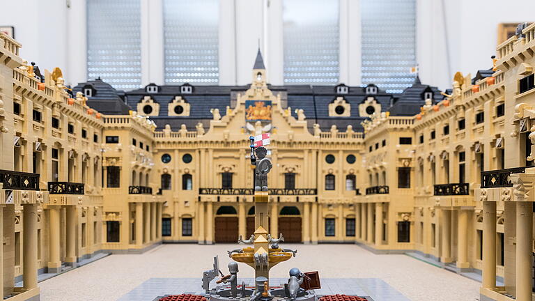 Rund 1000 Arbeitsstunden stecken in diesem Modell der Würzburger Residenz.