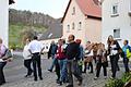 In Arnshausen fand im April 2017 ein Dorfspaziergang statt, bei dem die Bevölkerung über Pläne zu Umgestaltung des Dorfkerns diskutieren konnte. Die Maßnahme ist inzwischen angelaufen. Ralf Ruppert/Archiv       -  In Arnshausen fand im April 2017 ein Dorfspaziergang statt, bei dem die Bevölkerung über Pläne zu Umgestaltung des Dorfkerns diskutieren konnte. Die Maßnahme ist inzwischen angelaufen. Ralf Ruppert/Archiv