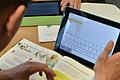 Tablet statt Tafel: Das dgitale Klassenzimmer ist ein gewaltiger Kostenfaktor auch im Landkreis Rhön-Grabfeld.