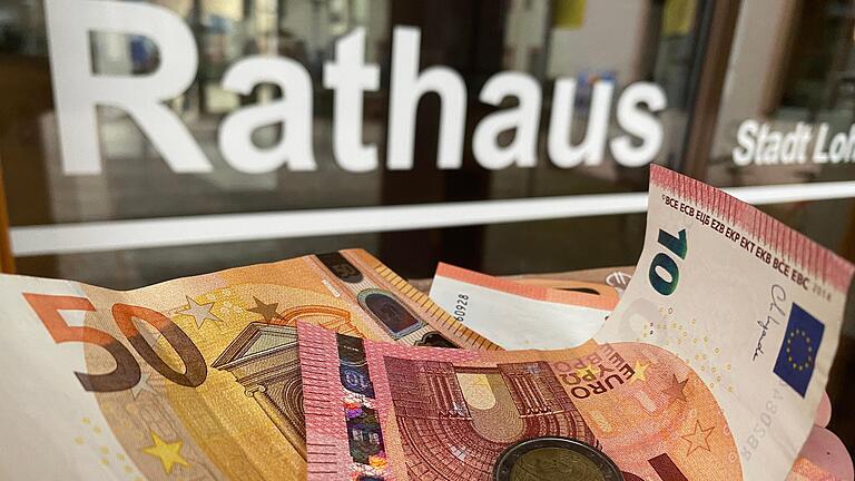 Nein, das Lohrer Rathaus schwimmt nicht im Geld. Allerdings ist der finanzielle Spielraum 2024 deutlich größer als in den Vorjahren.