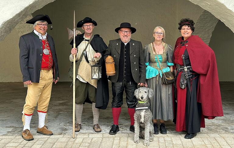 Die Gästeführer der Stadt Ochsenfurt warten auf ihre Gäste. Die Gästeführer der Stadt Ochsenfurt warten auf ihre Gäste.
