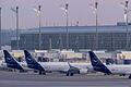 Flughafen München       -  Am Flughafen München stieg die Zahl der Passagiere und Flüge im ersten Quartal leicht. (Archivbild)