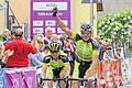 Zieleinfahrt in Karbach: Hanka Kupfernagel (vorne rechts) setzt sich vor ihre Teamkollegin Corinna Lechner.