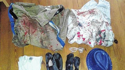 Ordentlich bereitgelegt: Das sind die Utensilien für einen gelungenen Faschingsauftritt a la Mellerschter Männerballett. Ordentlich bereitgelegt: Das sind die Utensilien für einen gelungenen Faschingsauftritt a la Mellerschter Männerballett.