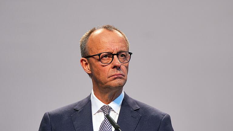 Friedrich Merz       -  Friedrich Merz äußerte sich auch zur Frage, ob er weiterhin offen dafür ist, der Ukraine Taurus-Marschflugkörper zu liefern. (Archivbild)