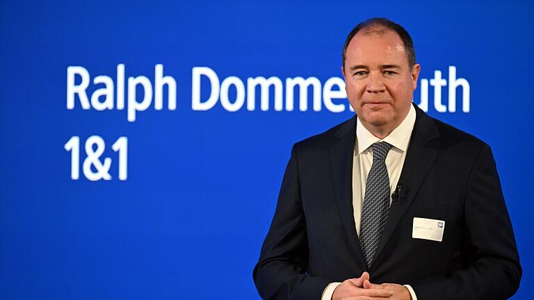 Ralph Dommermuth       -  Ralph Dommermuth, Vorstandsvorsitzender von 1&1, spricht während eines Festaktes zum Start des Handynetzes von 1&1 im Dezember 2023.
