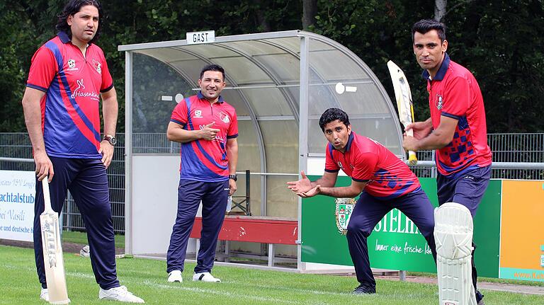 2016 wurde unter dem Dach des TSV Lengfeld ein Cricket-Team gegründet – es ist eines von dreien in ganz Unterfranken.&nbsp;Zahoor Jan (Zweiter von links) ist der Kapitän.