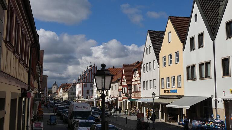 Ist von Ostern bis Oktober eine autofreie Obere Hauptstraße realisierbar? Diesen Wunsch äußerte in der jüngsten Sitzung des Seniorenbeirates zumindest der Behindertenbeauftragte der Stadt Haßfurt, Michael Schulz.