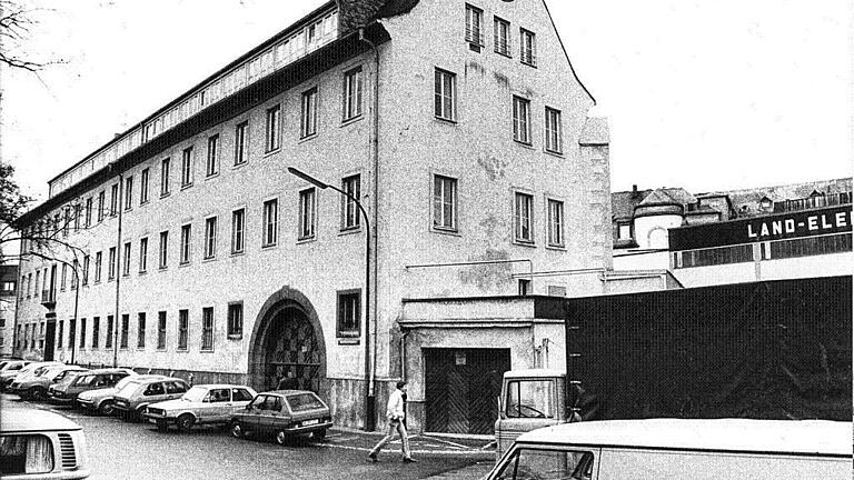 Pleich - Das ehemalige Markuskloster (zuletzt Landelektra) im Jahr 1984 Pleich - Das ehemalige Markuskloster (zuletzt Landelektra) im Jahr 1984