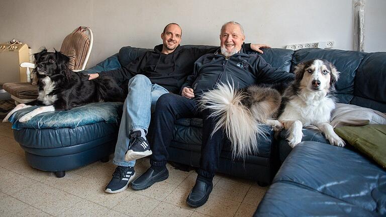 Benjamin David Schwierz (links) mit seinem Vater Israel Schwierz (rechts). Das Foto entstand 2020.