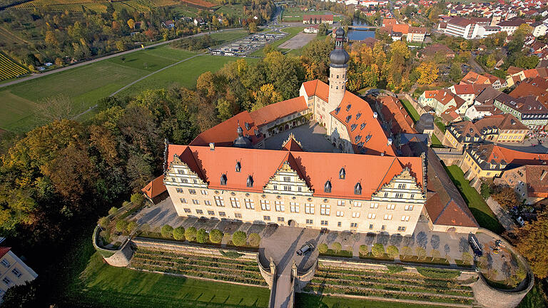 Das Schloss Weikersheim aus der Vogelperspektive.