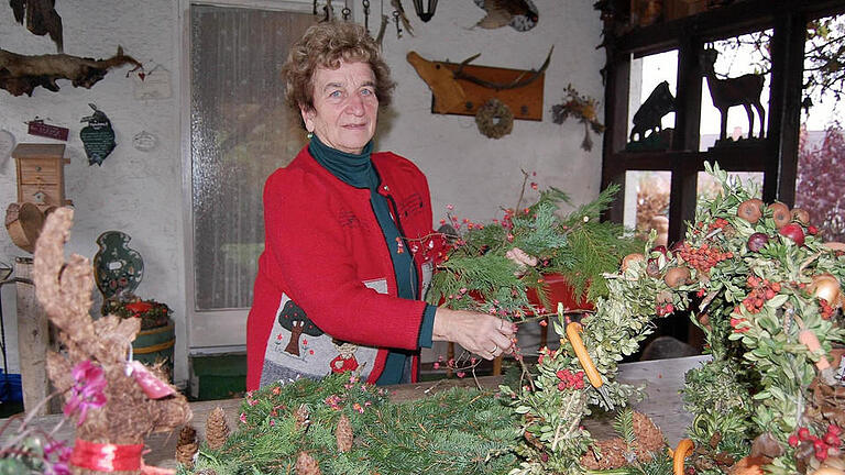 Immer im Grünen: Irmgard Heinrich (76), langjährige Vorsitzende des Kreisverbandes für Gartenbau und Landespflege, will im März den Vorsitz abgeben. Foto: Sigismund von Dobschütz - Immer im Grünen: Irmgard Heinrich (76), langjährige Vorsitzende des Kreisverbandes für Gartenbau und Landespflege, will im März den Vorsitz abgeben. Foto: Sigismund von Dobschütz Immer im Grünen: Irmgard Heinrich (76), langjährige Vorsitzende des Kreisverbandes für Gartenbau und Landespflege, will im März den Vorsitz abgeben. Foto: Sigismund von Dobschütz - Immer im Grünen: Irmgard Heinrich (76), langjährige Vorsitzende des Kreisverbandes für Gartenbau und Landespflege, will im März den Vorsitz abgeben. Foto: Sigismund von Dobschütz