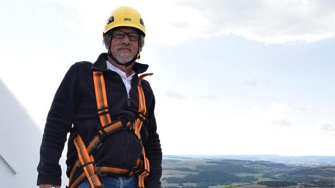 Das Lächeln von Mitarbeiter Eckhard Heise wirkt schon etwas verkrampft. FOTOS: E. heise