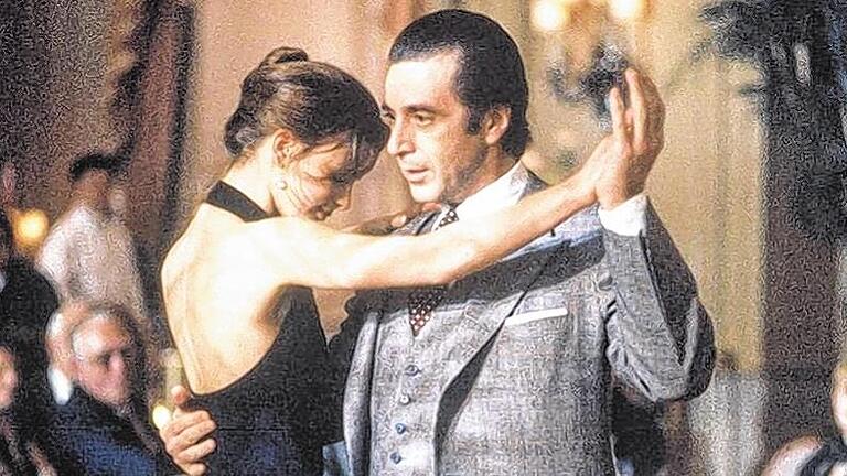 Pacino 1992 mit Gabrielle Anwar in &bdquo;Der Duft der Frauen&ldquo;.