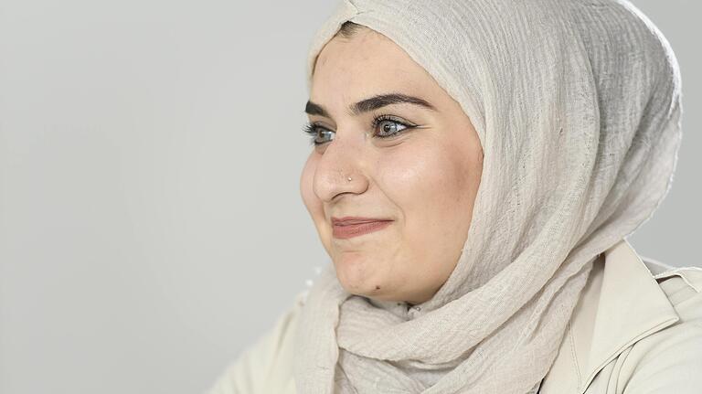 Ola Khsara stammt aus Syrien und studiert in Würzburg Medizin.