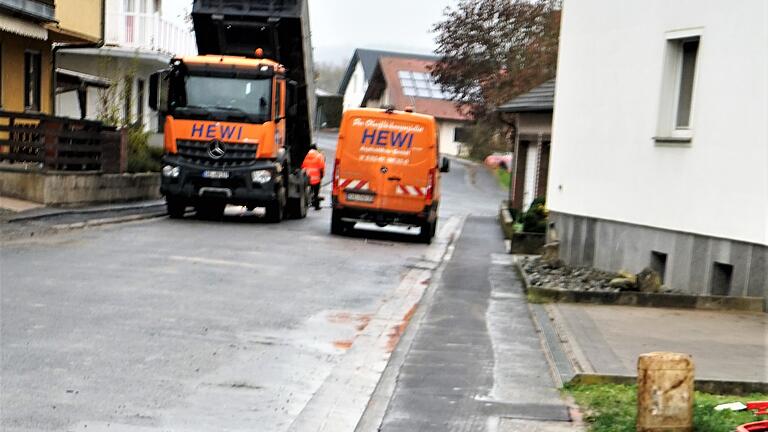 Die Gehsteige in Birkenfeld werden nach dem Glasfaserausbau nicht komplett erneuert. Die Gehsteige in Birkenfeld werden nach dem Glasfaserausbau nicht komplett erneuert.