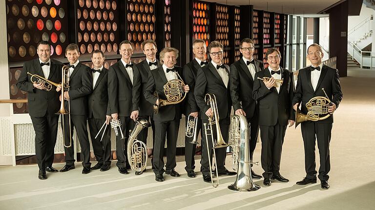 German Brass – rechts im Bild Hornist und Moderator Klaus Wallendorf.