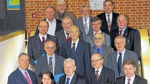 Schon lange dabei: Der Verein der Ingenieure (VDI) ehrte langjährige Mitglieder aus Unterfranken.