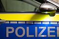 Fünf Jugendliche sollen in der Gemeinde Gochsheim (Lkr. Schweinfurt) einen Mitarbeiter der Gemeinde geschlagen, getreten und beraubt haben. Die Schweinfurter Polizei nahm die Tatverdächtigen im Alter von 15 und 16 Jahren fest.