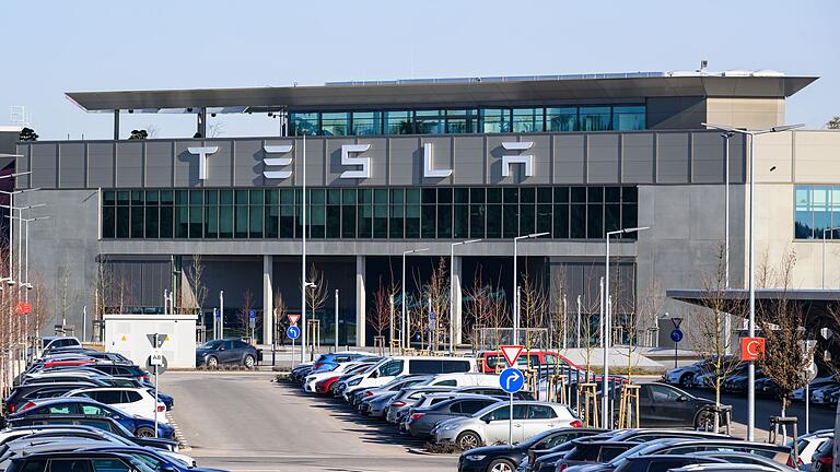 Tesla Gigafactory Berlin-Brandenburg       -  Die IG Metall wirft Tesla vor, die eigene Belegschaft einzuschüchtern. (Symbolbild)