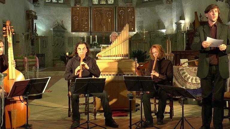 Im Glanz der Marienkirche spielte die &bdquo;Capella Antiqua Bambergensis&ldquo; am Sonntag im Rahmen der Konzertreihe &bdquo;KlangKontakte &ndash; Musik in Königsberger Kirchen&ldquo;.