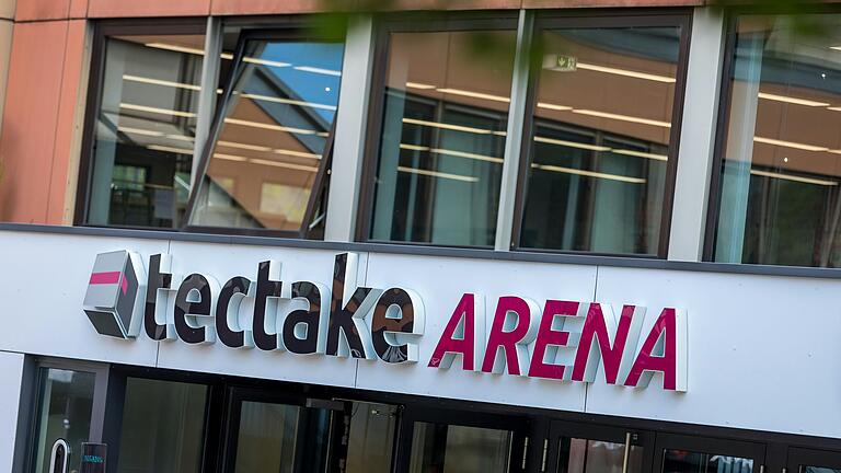 In der Würzburger tectake Arena spielen die Fit/One Würzburg Baskets am 1. Oktober gegen das israelische Team Hapoel Holon.&nbsp;