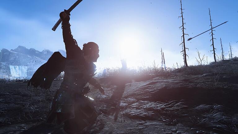 Screenshot von Ghost of Tsushima - Attacke! Samurai Jin Sakai lernt im Laufe des Spiels allerlei neue Kampftechniken hinzu. Screenshot von Ghost of Tsushima - Attacke! Samurai Jin Sakai lernt im Laufe des Spiels allerlei neue Kampftechniken hinzu.