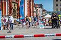 Bei 34 Grad wurde am unteren Markt in Würzburg am Samstag gegen eine Kundgebung der AfD demonstriert. Die große Gegenbewegung bliebt allerdings aus.