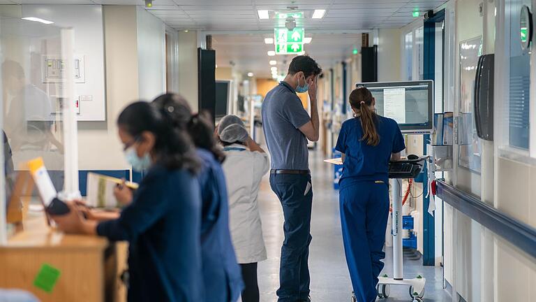 NHS-Krankenhäuser werden von Schädlingen geplagt - Viele Beschäftigte berichten von miserablen Zuständen in den Krankenhäusern. (Archivbild) NHS-Krankenhäuser werden von Schädlingen geplagt - Viele Beschäftigte berichten von miserablen Zuständen in den Krankenhäusern. (Archivbild)