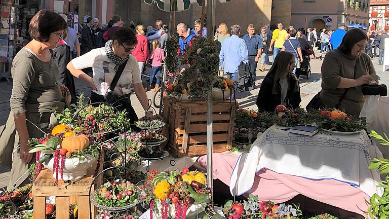 Wetter wie aus dem Bilderbuch beim Herbstmarkt in Volkach