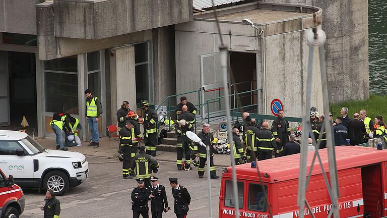Explosion an Stausee in Italien.jpeg       -  In Italien sind mindestens drei Menschen bei einer Explosion in einem Wasserkraftwerk ums Leben gekommen.