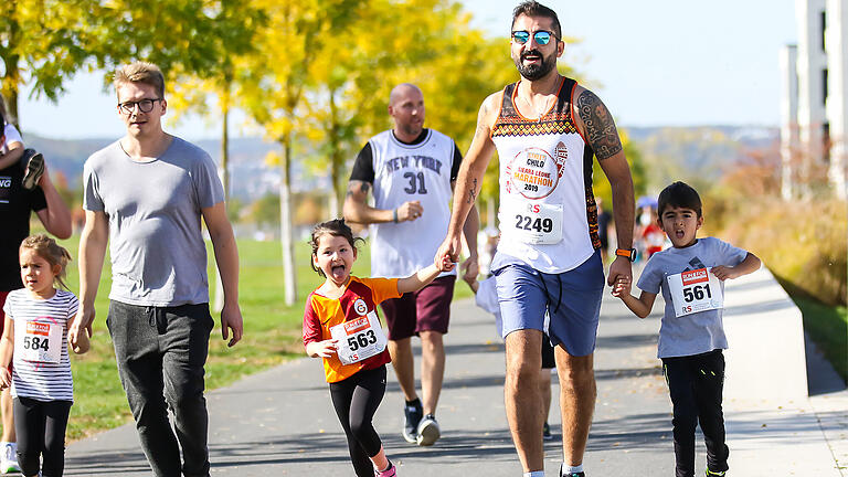 Mit sonnigem Oktober-Wetter und großem Rahmenprogramm fand am Sonntag 13.10.2019 zum dritten Mal der 'Run 4 Freedom & Tolerance' statt. Schauplatz des Events war diesmal das ehemalige LGS Gelände am Hubland.
