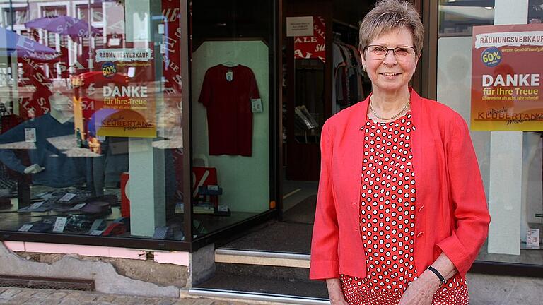 bru-uli-klubertanz       -  Helene Klubertanz führt  seit 1973 das Fachgeschäft für Wäsche am Marktplatz.