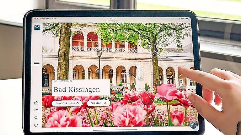 Ob Rathausinformationen oder Urlaub im Staatsbad: Zwei neue online-Auftritte informieren.       -  Ob Rathausinformationen oder Urlaub im Staatsbad: Zwei neue online-Auftritte informieren.