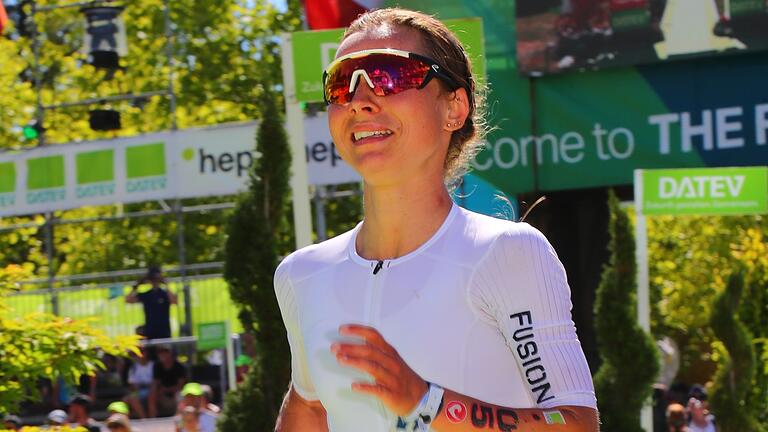 Maja Betz (Archivbild vom Rennen in Roth) hat den Langdistanz-Triathlon in Glücksburg gewonnen und ist Deutsche Meisterin. Maja Betz (Archivbild vom Rennen in Roth) hat den Langdistanz-Triathlon in Glücksburg gewonnen und ist Deutsche Meisterin.