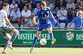 Steffen Krautschneider (rechts) setzt sich gegen Weidens Außenverteidiger Adrian Hoti durch. Er erzielte auch das 1:0 für den Würzburger FV im Bayernliga-Heimspiel auf der Sepp-Endres-Sportanlage an der Mainaustraße. Die Partie gegen die SpVgg SV Weiden endete unentschieden.
