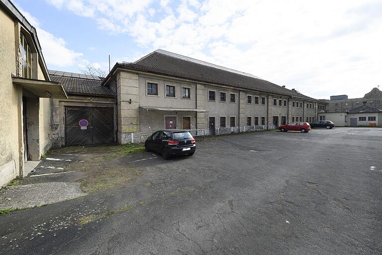 Anstelle der ehemaligen Stallungen hinter der Viehmarkthalle sollen Wohnungen entstehen.