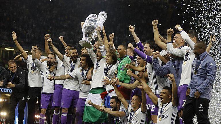 Champions       -  Das Team von Real Madrid wurde nach dem Triumph in Cardiff von der Presse gefeiert. Foto: Kirsty Wigglesworth