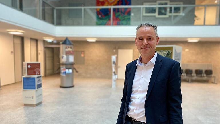 Thomas Schoenwald, Abteilungsleiter Baurecht und Umwelt am Landratsamt Bad Kissingen.       -  Thomas Schoenwald, geschäftsführender Beamter am Landratsamt Bad Kissingen.