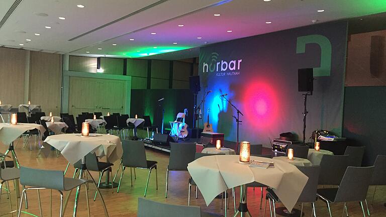 Die 'Hörbar' 'zieht' coronabedingt in den großen Saal der Stadthalle um. Die 'Hörbar' 'zieht' coronabedingt in den großen Saal der Stadthalle um. 