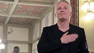 Max Urlacher präsentiert einige der schönsten Sonetten, Monologe und Dialoge William Shakespeares.       -  Max Urlacher präsentiert einige der schönsten Sonetten, Monologe und Dialoge William Shakespeares.