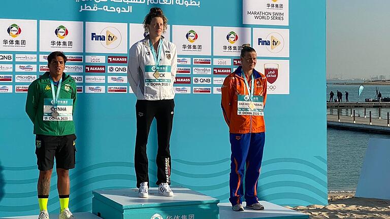 Im Februar 2020 hatte Leonie Beck in Doha Gold geholt - vor Ana Marcela Cunha aus Brasilien (links) und der niederländischen Olympiasiegerin Sharon van Rouwendaal (rechts). Im Februar 2020 hatte Leonie Beck in Doha Gold geholt - vor Ana Marcela Cunha aus Brasilien (links) und der niederländischen Olympiasiegerin Sharon van Rouwendaal (rechts).