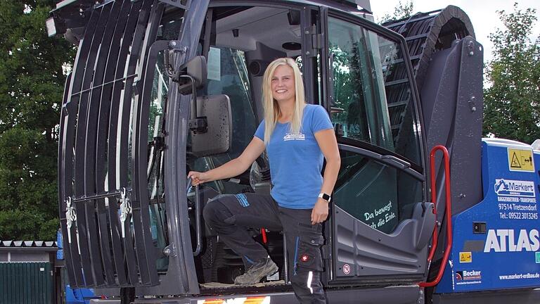 Mit 23 Jahren hat Theresa Markert jetzt ihren dritten Berufsabschluss in der Tasche und ist Straßenbaumeisterin. Zusammen mit ihrem Bruder führt sie die Markert Transport GmbH in Oberaurach.