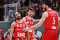 In der vergangenen Saison profitierten Zac Seljaas (Mitte) und Owen Klassen (rechts) von den Pässen von Otis Livingston II (links). Nun könnten sie in der Basketball-Champions-League Gegner werden.