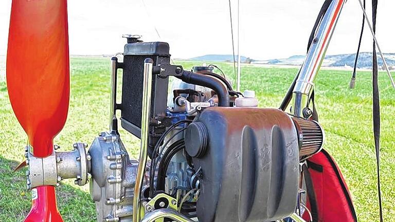 Klein, aber oho: Der Zweizylinder-Zweitaktmotor bringt eine Leistung von 64 PS. Klein, aber oho: Der Zweizylinder-Zweitaktmotor bringt eine Leistung von 64 PS.